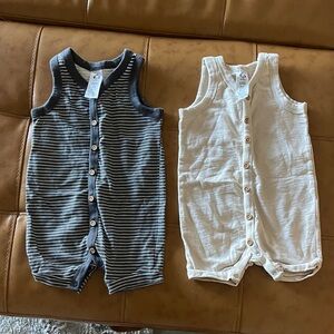 EUC Gerber 100% Cotton Button Down Onsies Bundle